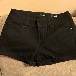Lovesick black cuffed shorts (7) never worn